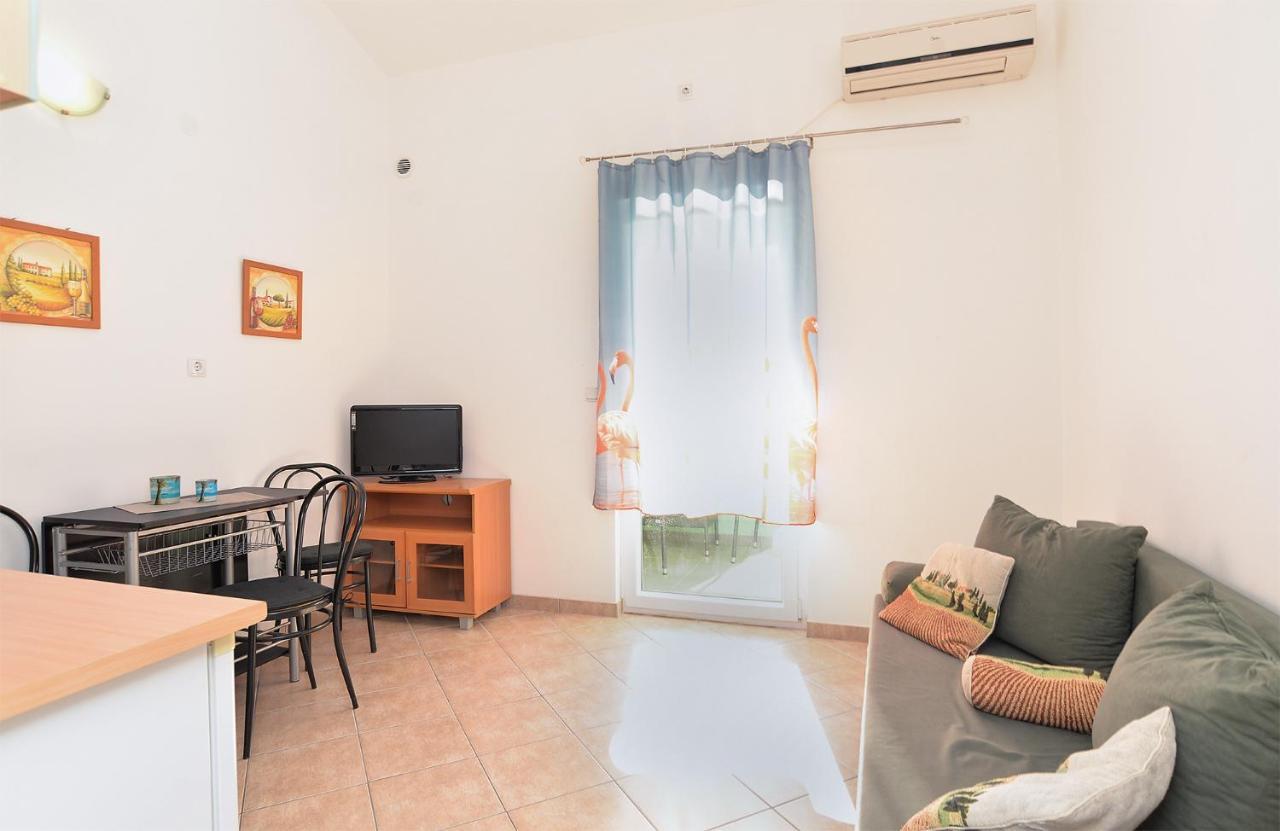 Apartments Ariana 1989 Фажана Экстерьер фото